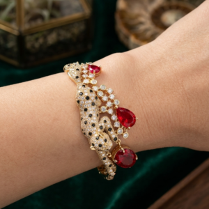 Copper bracelet with leopard design